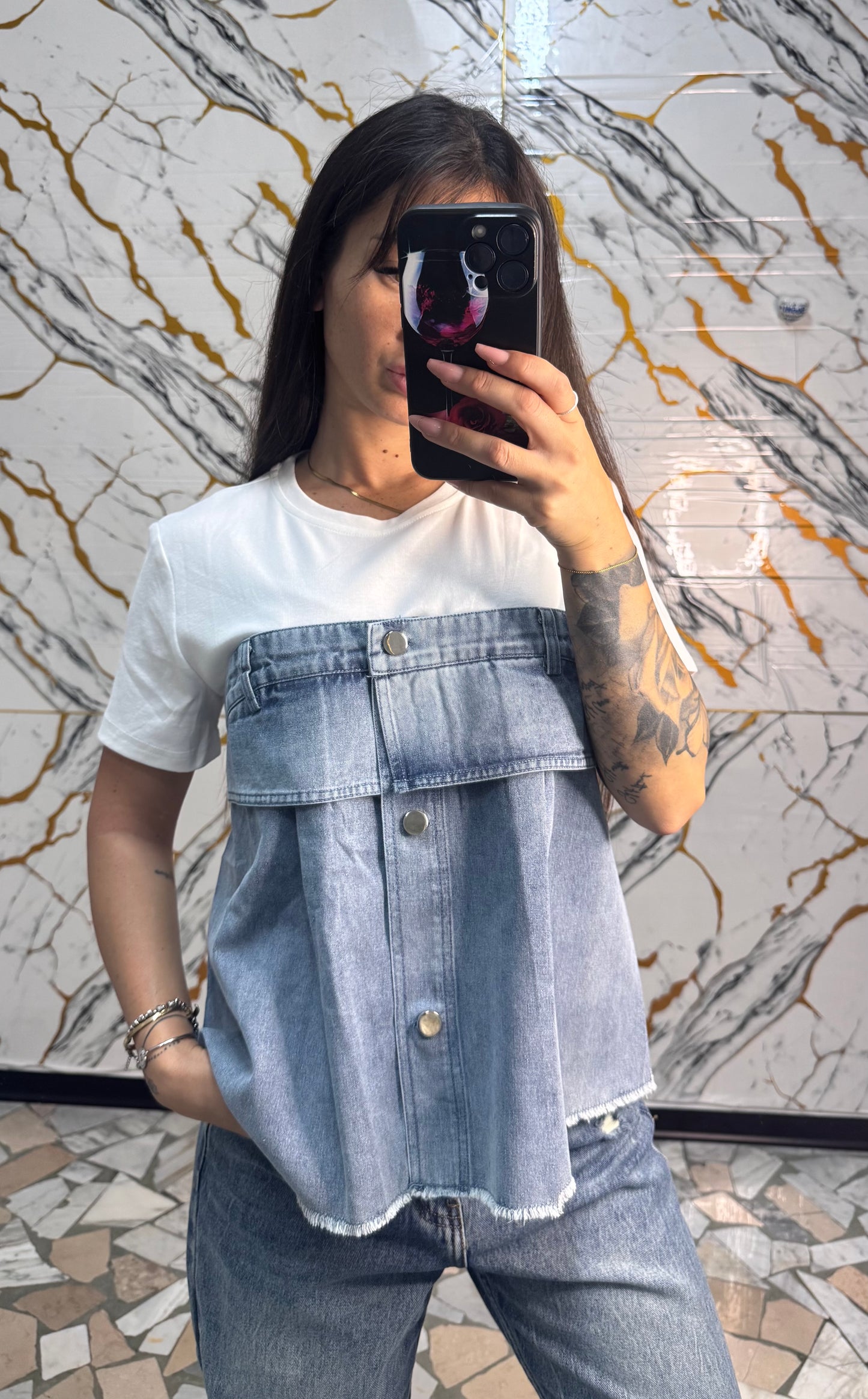 T-shirt denim