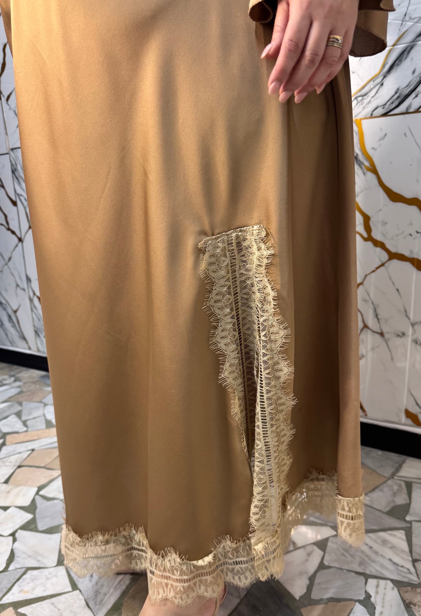 Curvy coordinato satin oro