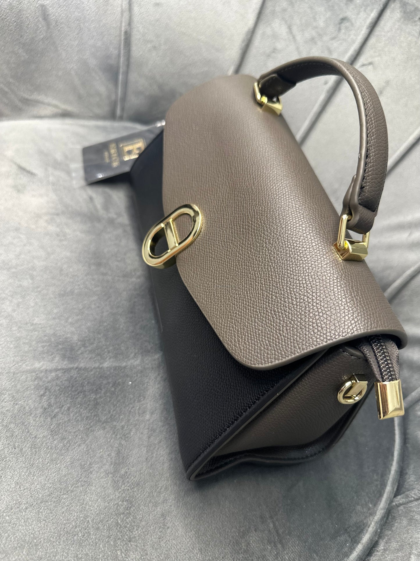 Borsa Myri