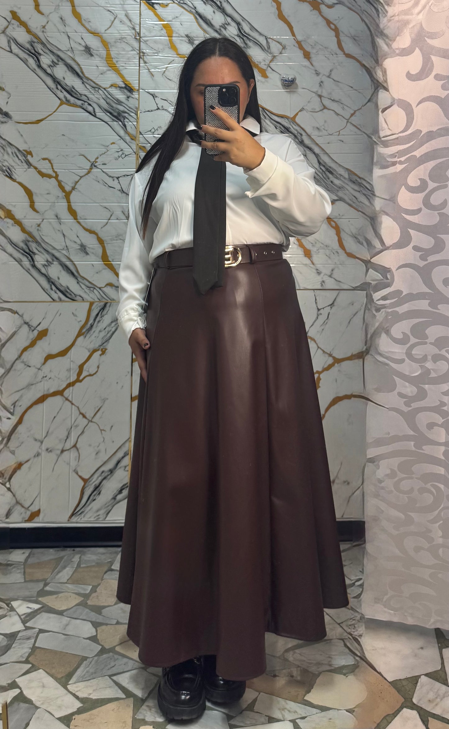 Curvy gonnellone in pelle marrone