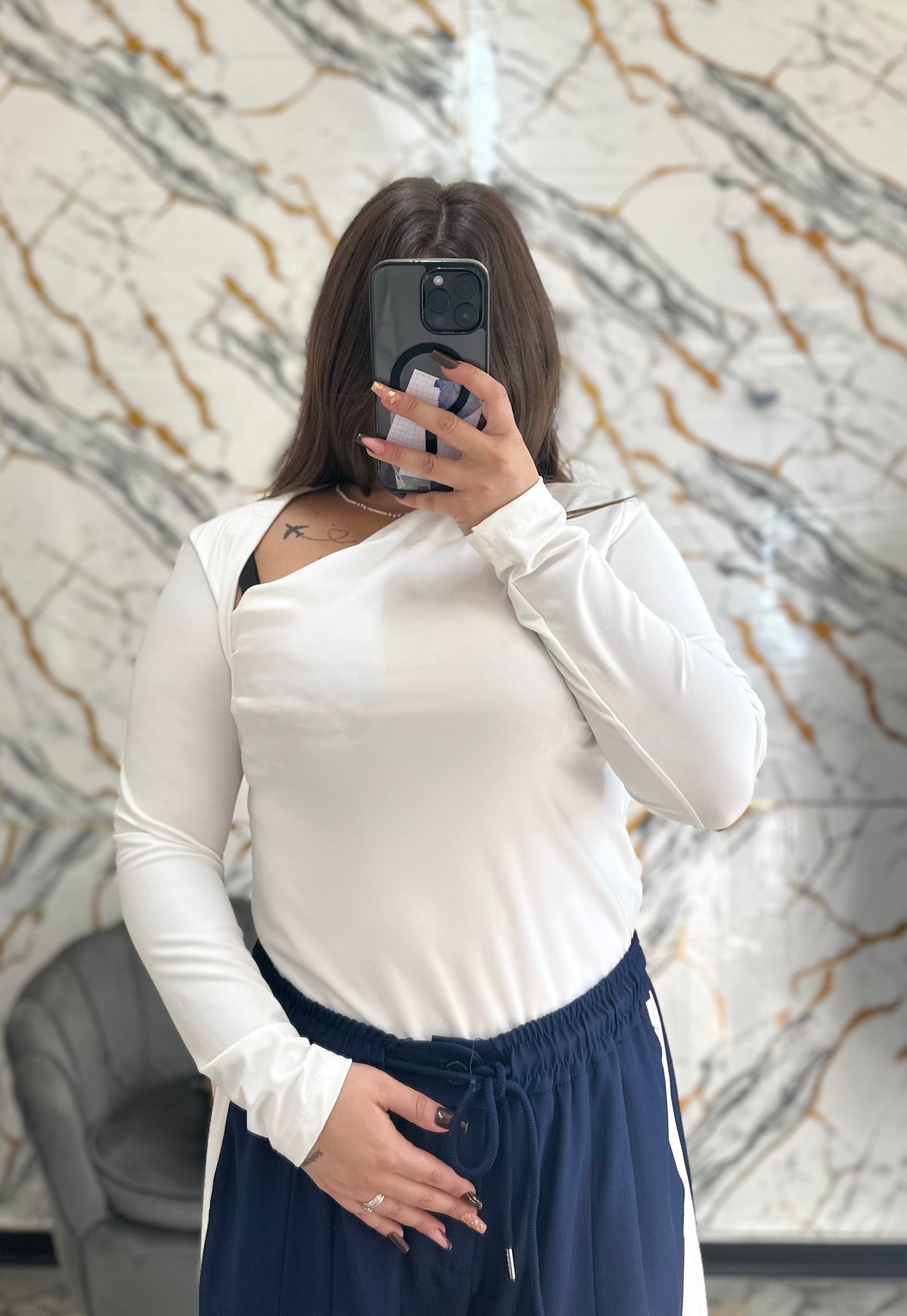 Curvy body kim white