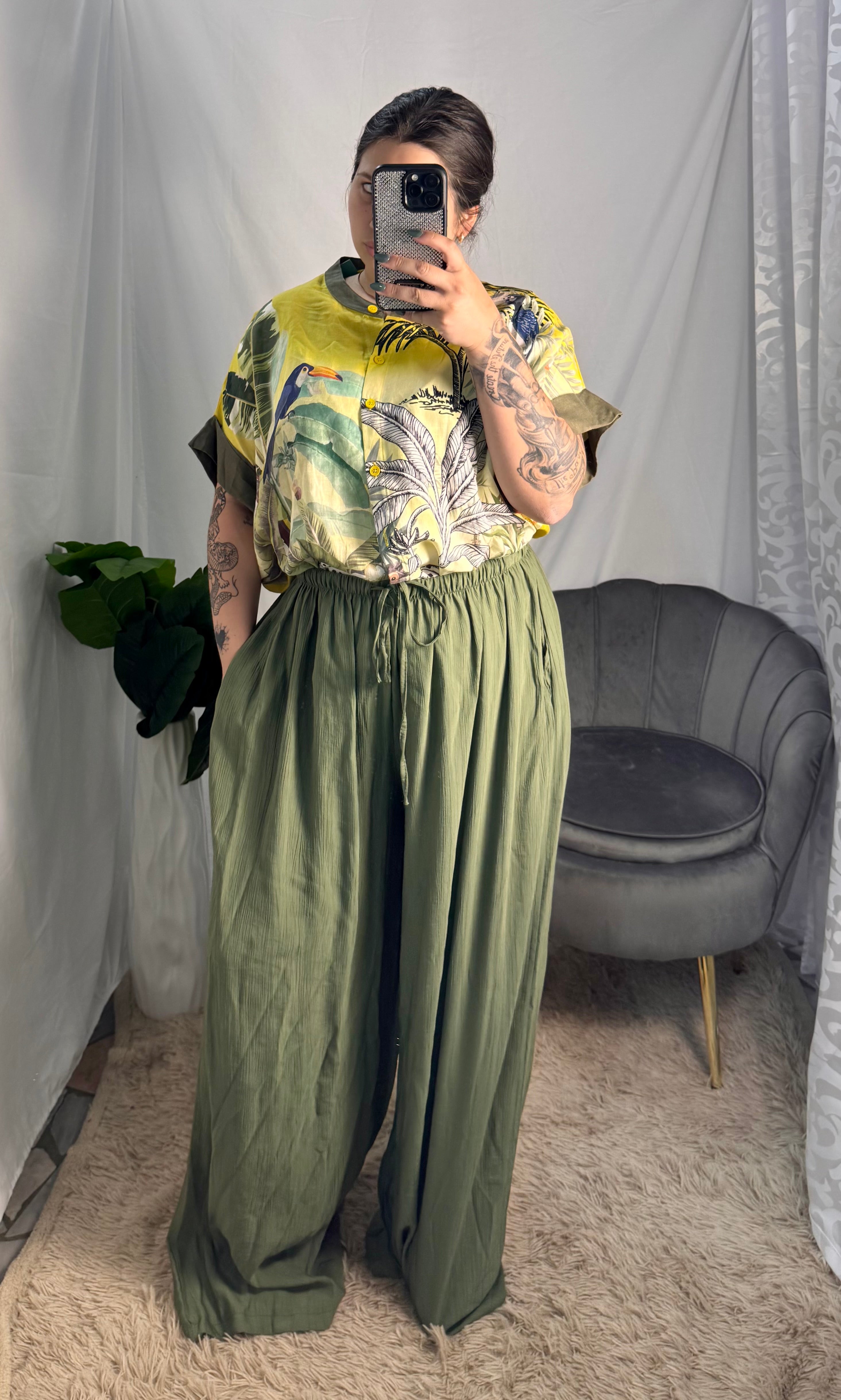 Pantalone di lino verde militare