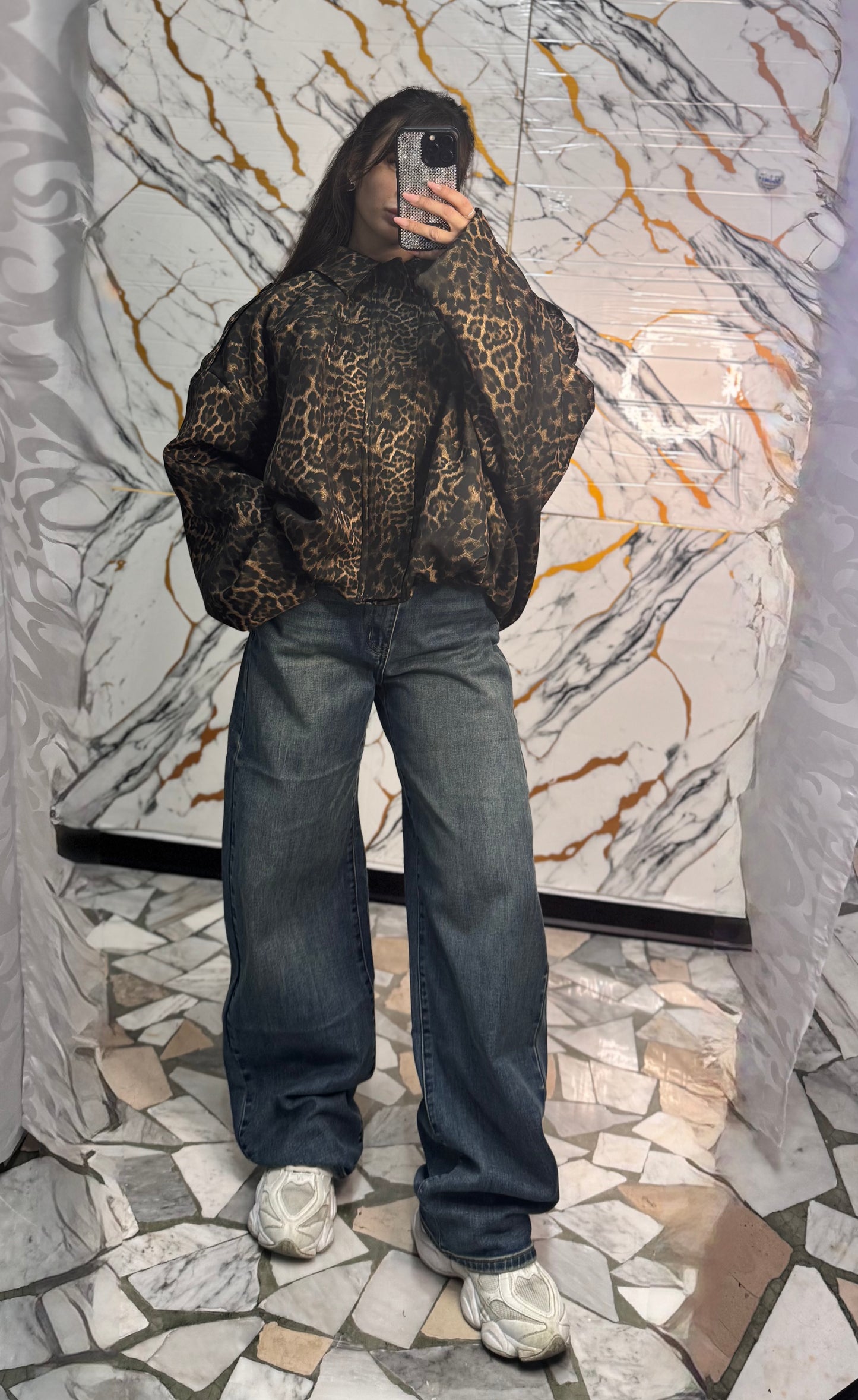 Bomber animalier con zip