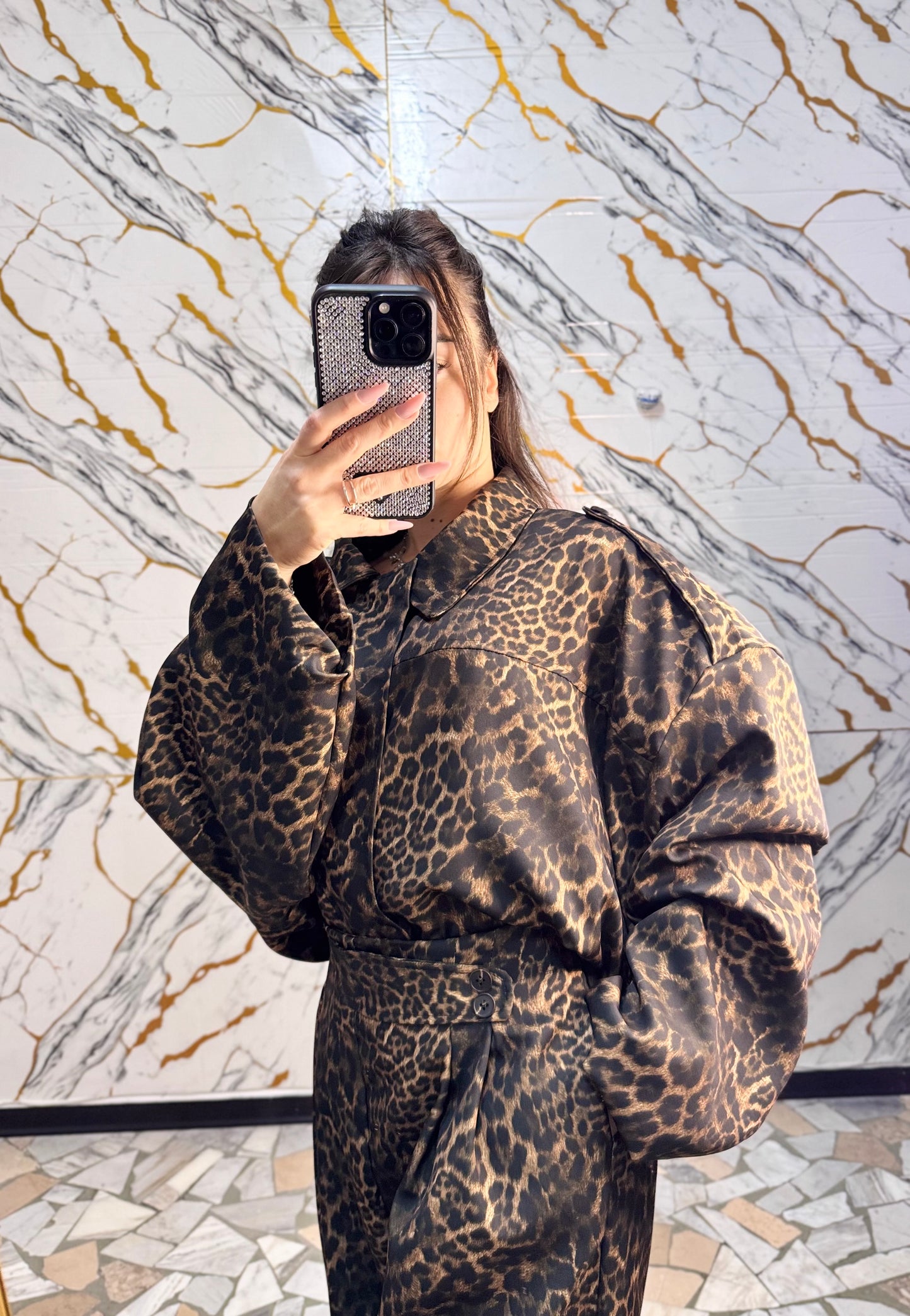 Bomber animalier con zip