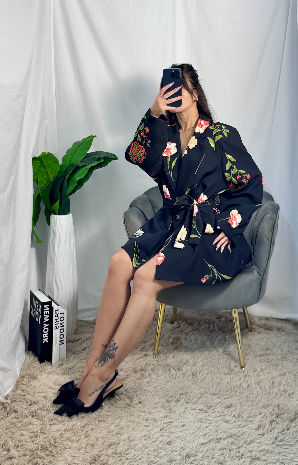 Blazer flowers black