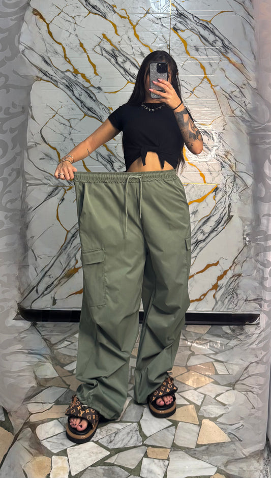 Curvy cargo tessuto tecno verde