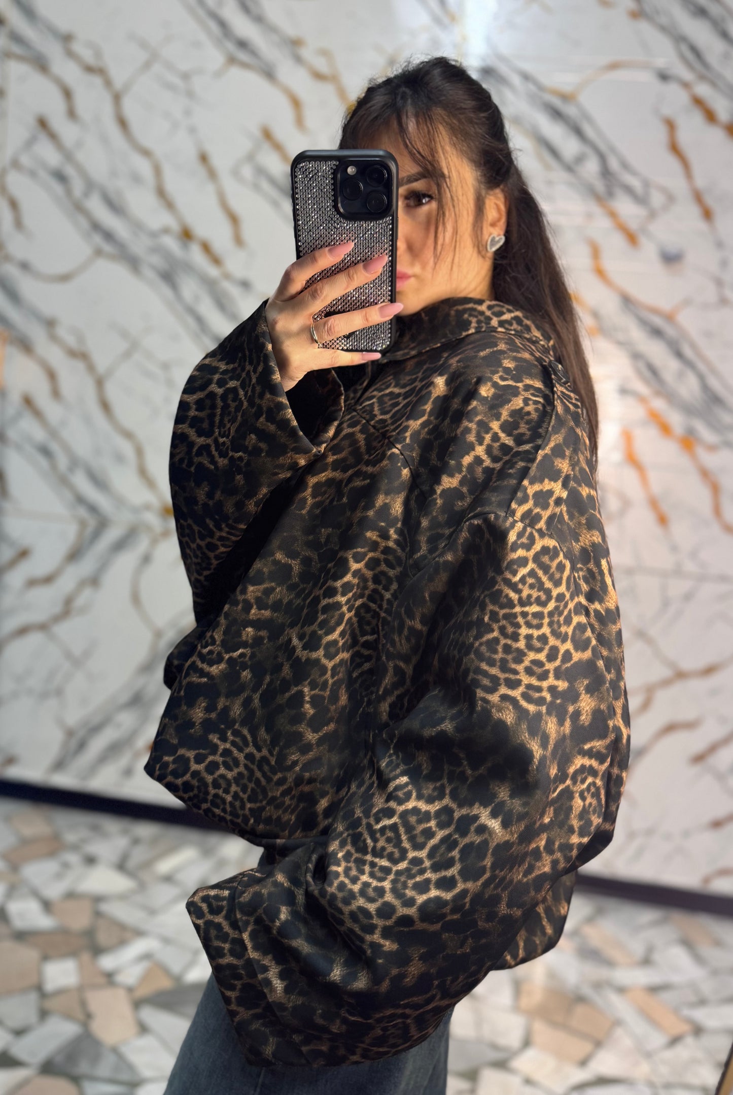 Bomber animalier con zip