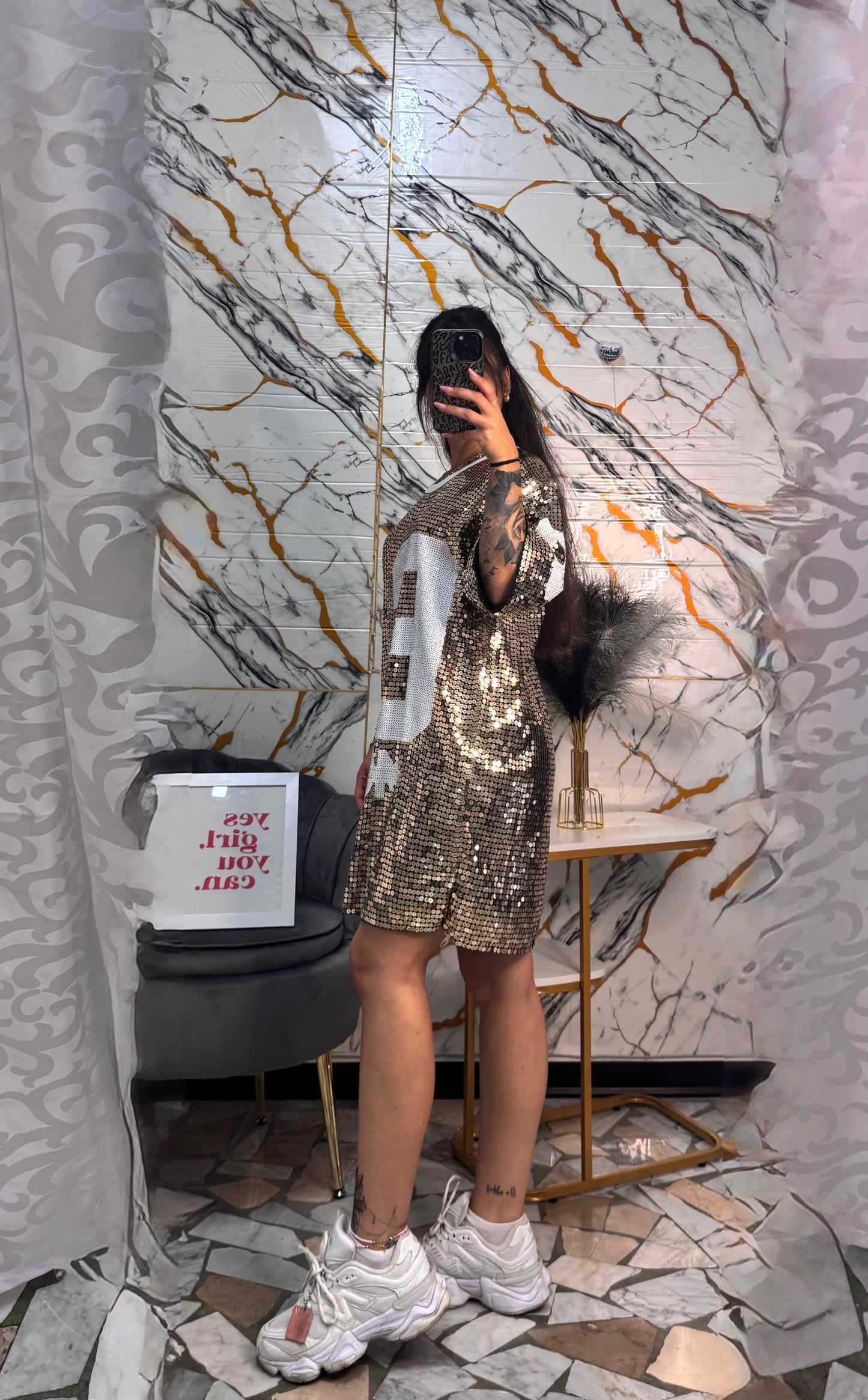 Sequin sport