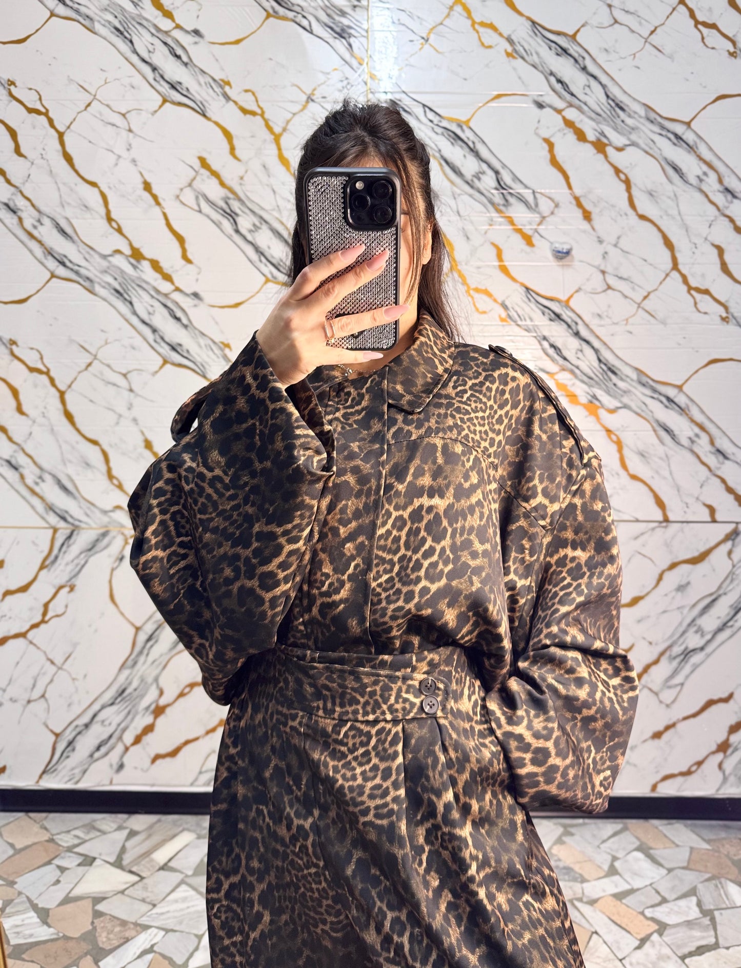 Bomber animalier con zip