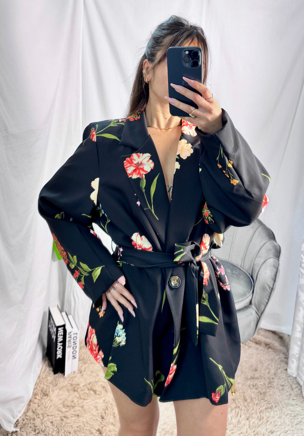 Blazer flowers black