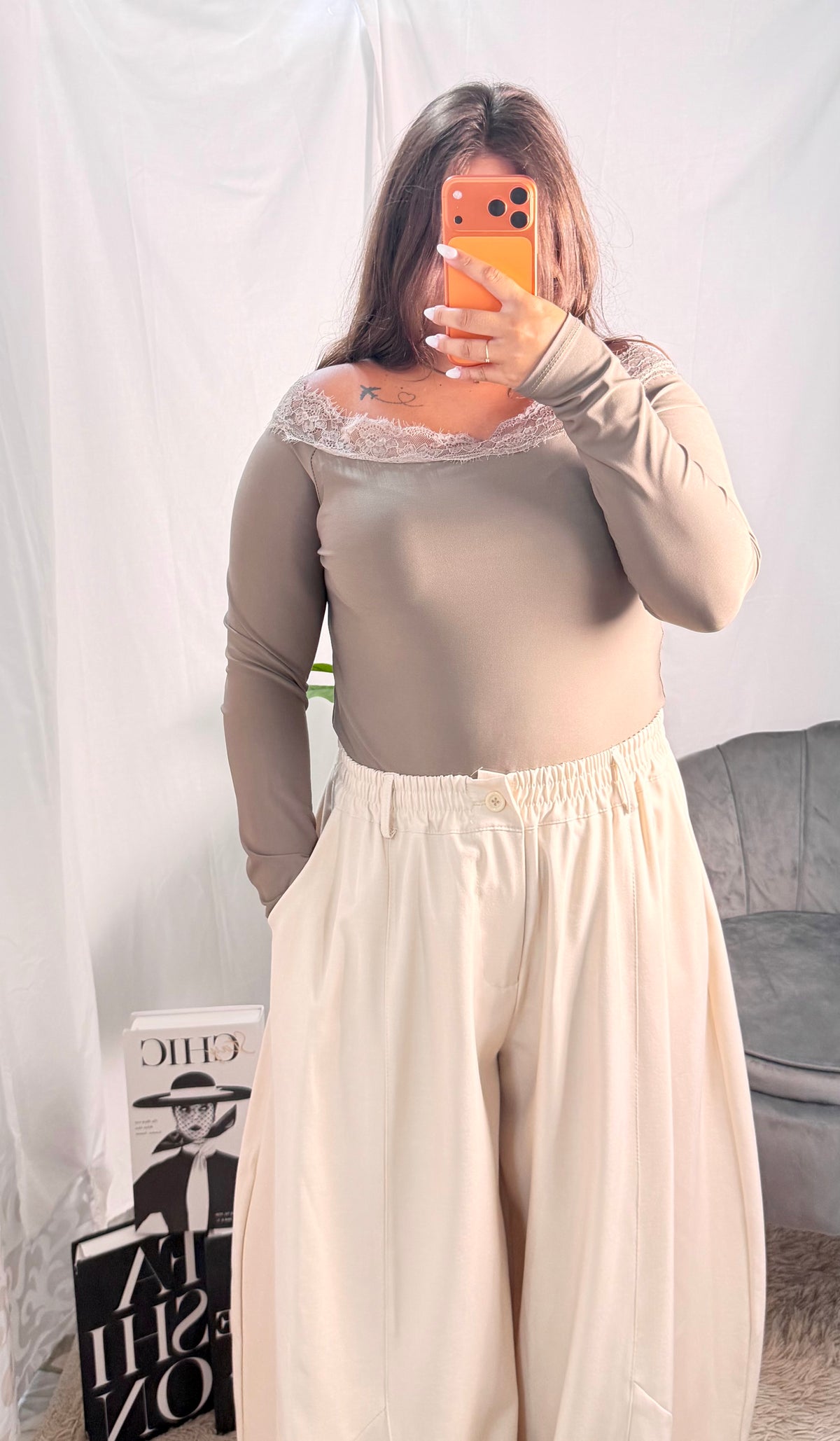 Curvy body Elisa