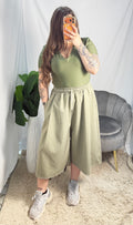 Curvy bermuda tessuto gessato green