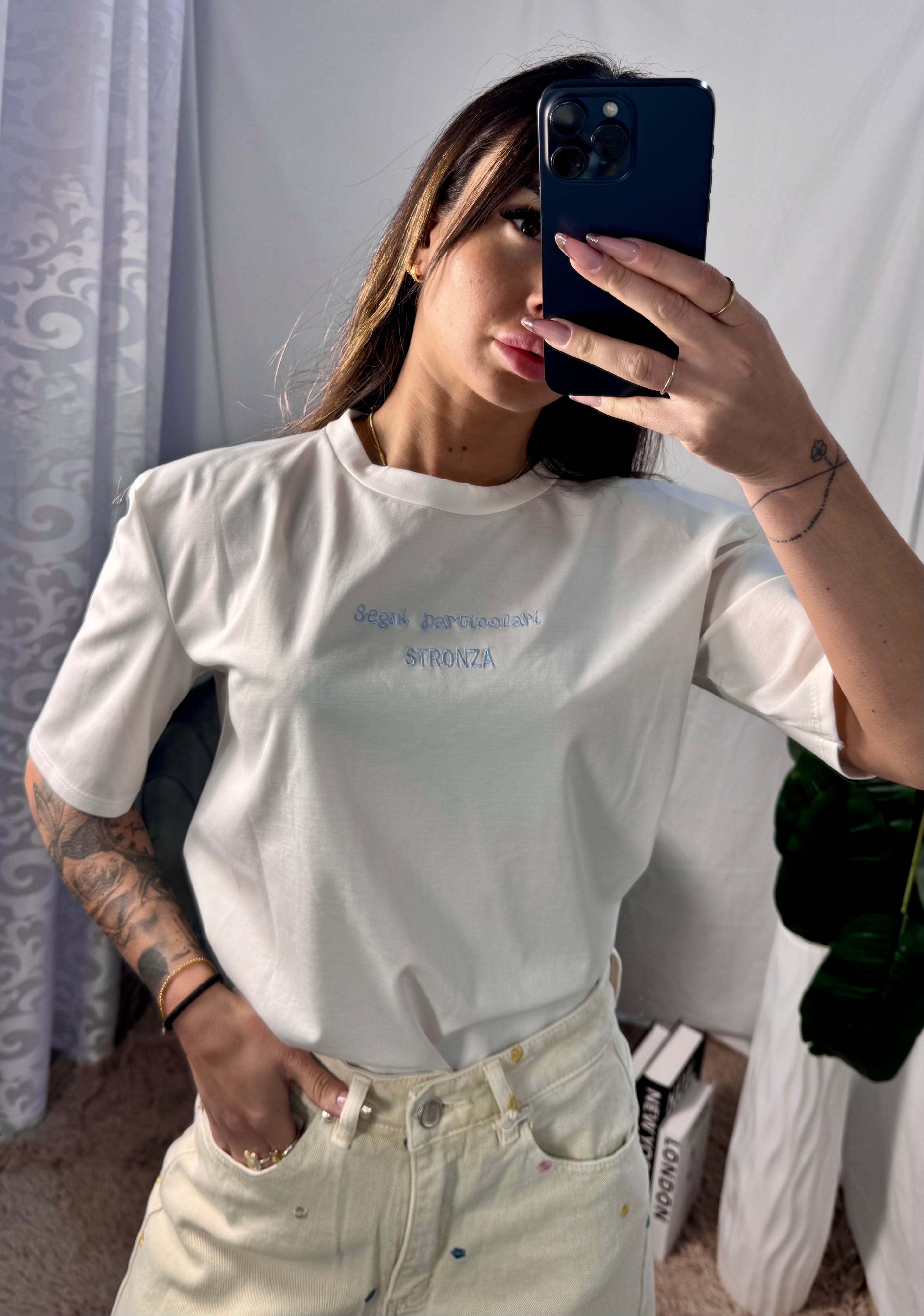 T-shirt Segni particolari stronza